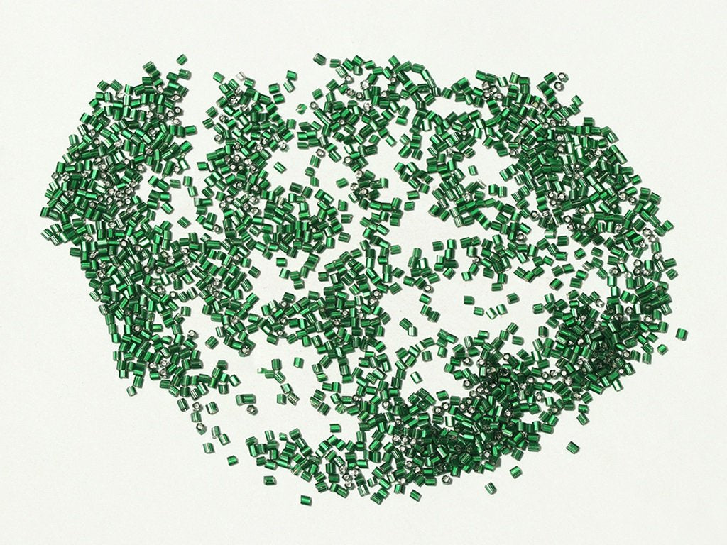 emerald-green-2-cut-glass-seed-beads