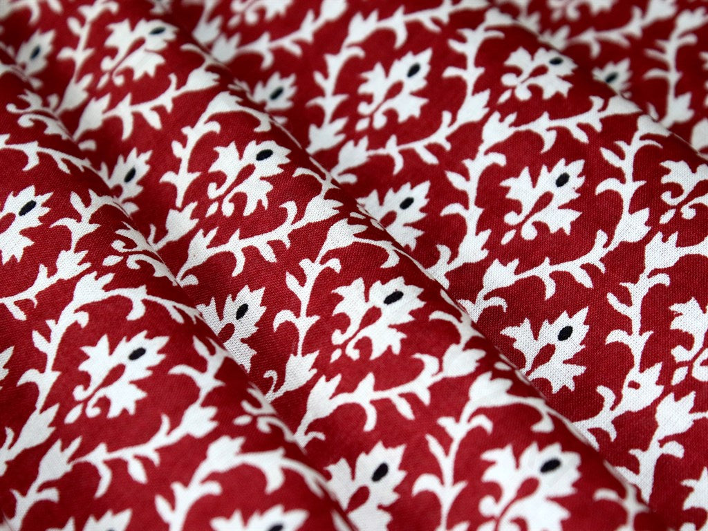 red-white-floral-motifs-cotton-fabric-rp-d65-mb-c