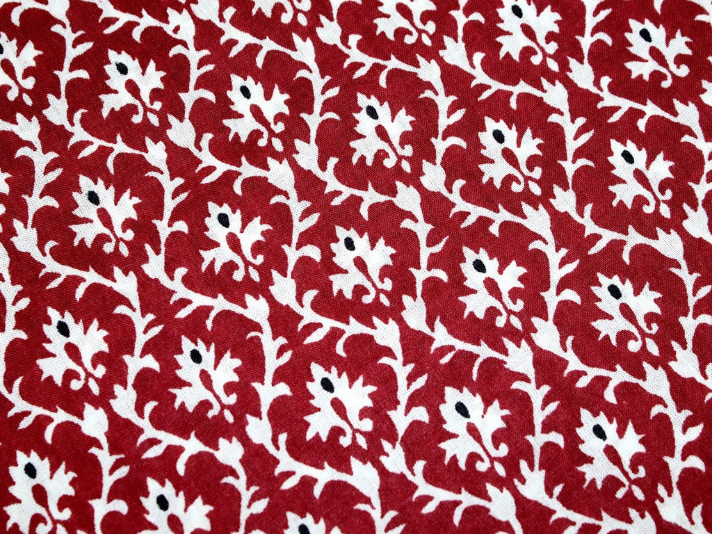 red-white-floral-motifs-cotton-fabric-rp-d65-mb-c