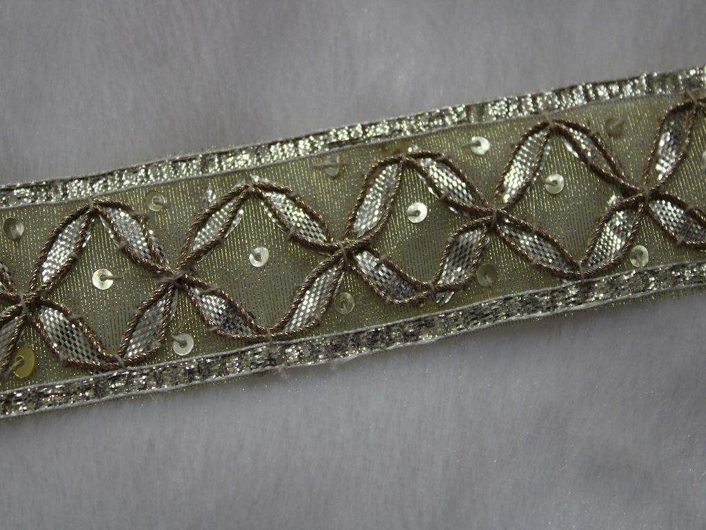 golden-gota-work-lace