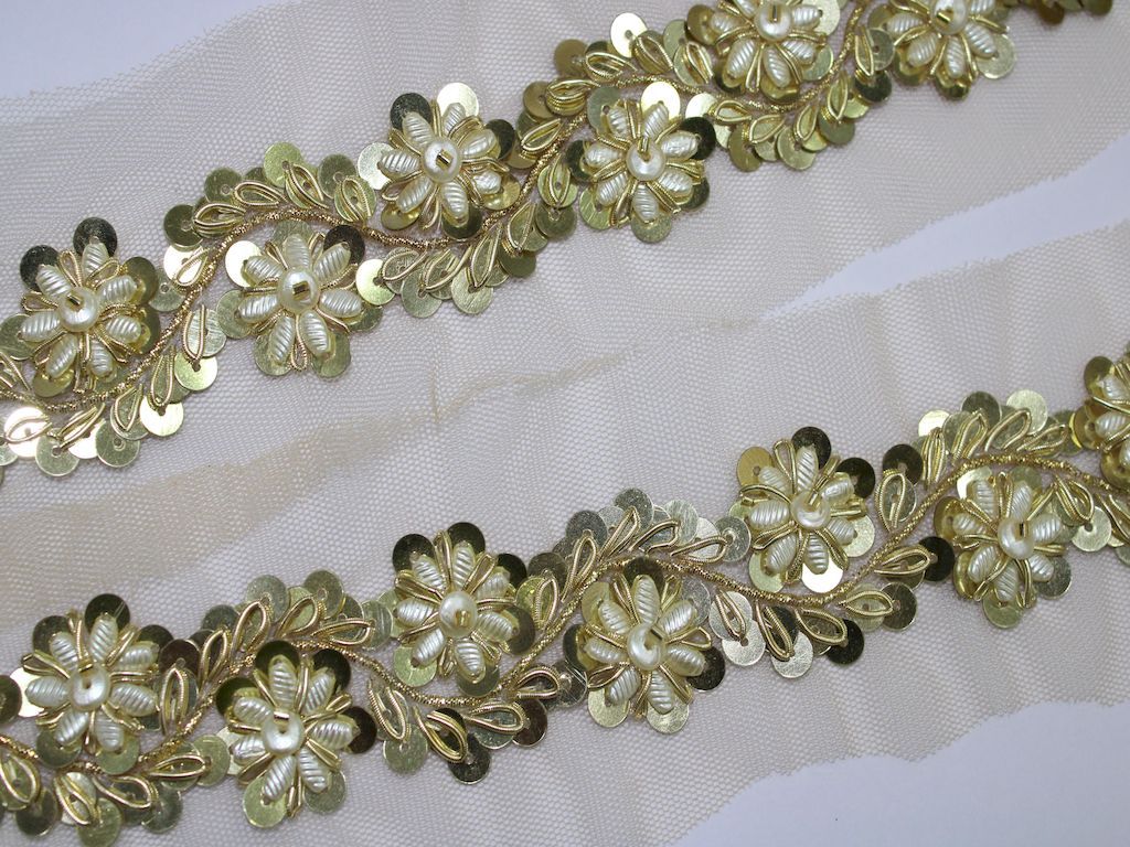 golden-handwork-zari-and-sequence