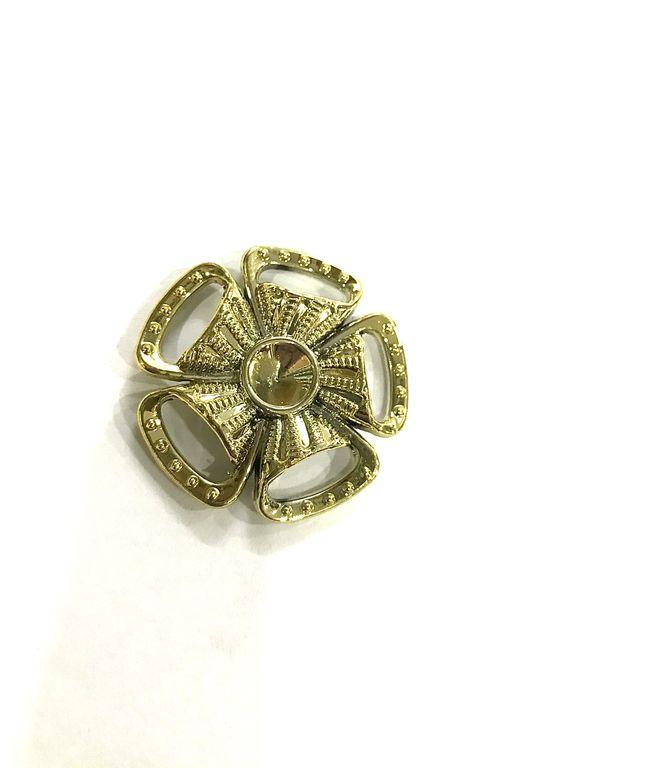 golden-ccb-plastic-flower