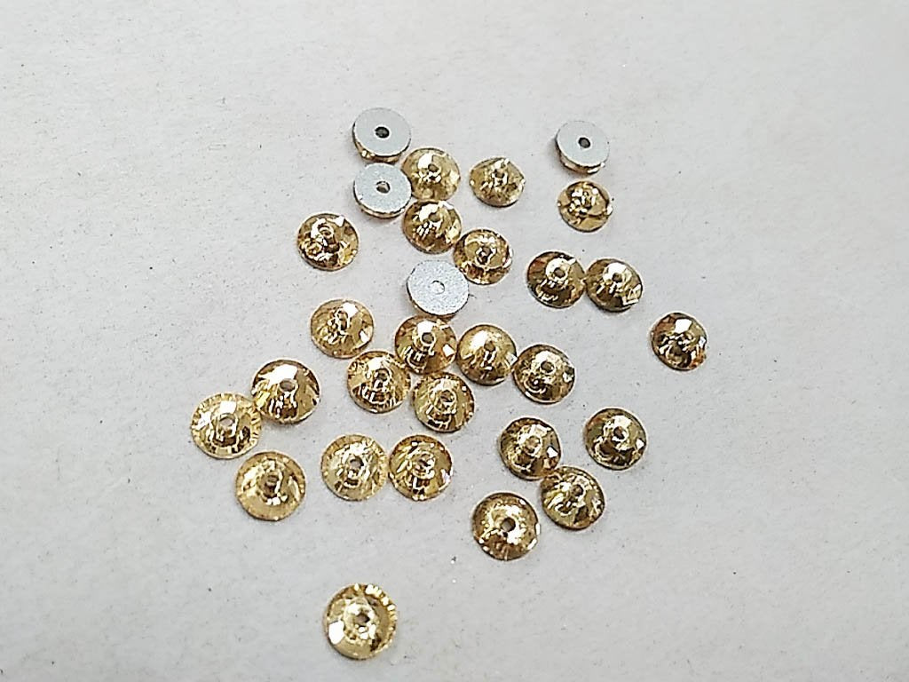 golden-circular-center-hole-glass-stones-5-mm