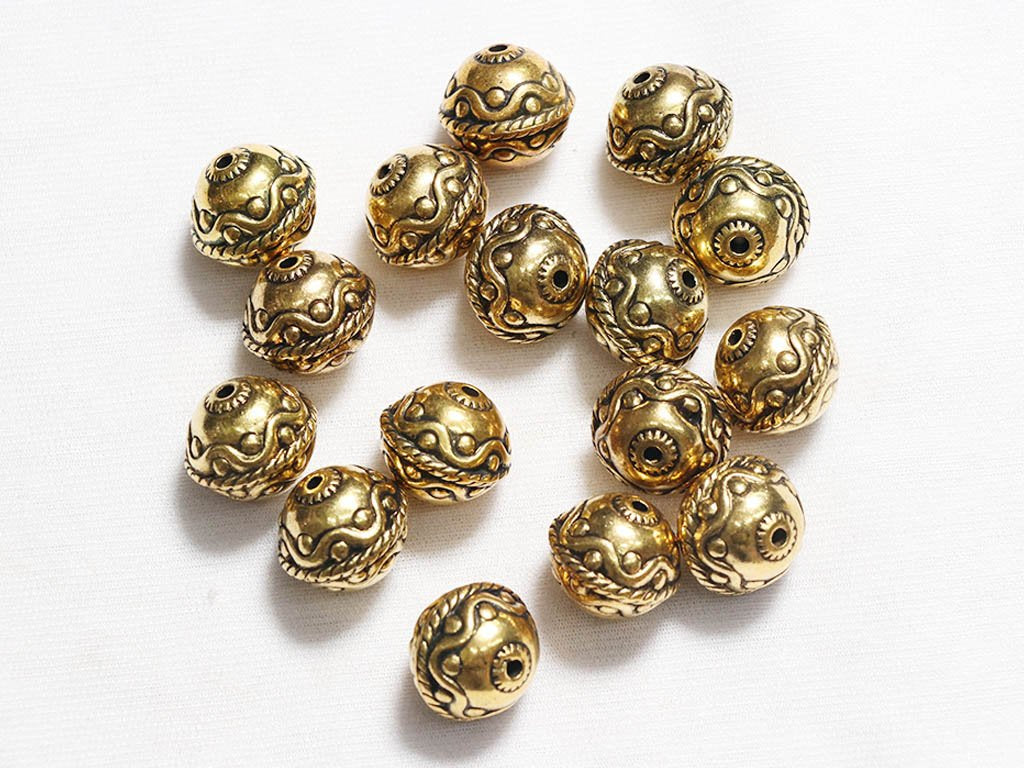 golden-circular-designer-plastic-beads-18-mm