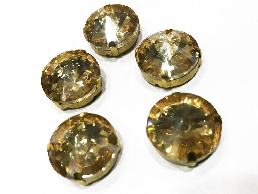 golden-circular-glass-stone-with-catcher-12-mm