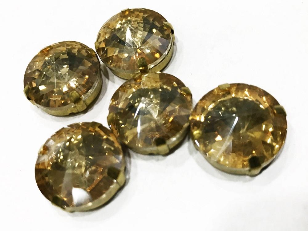 golden-circular-glass-stone-with-catcher-16-mm