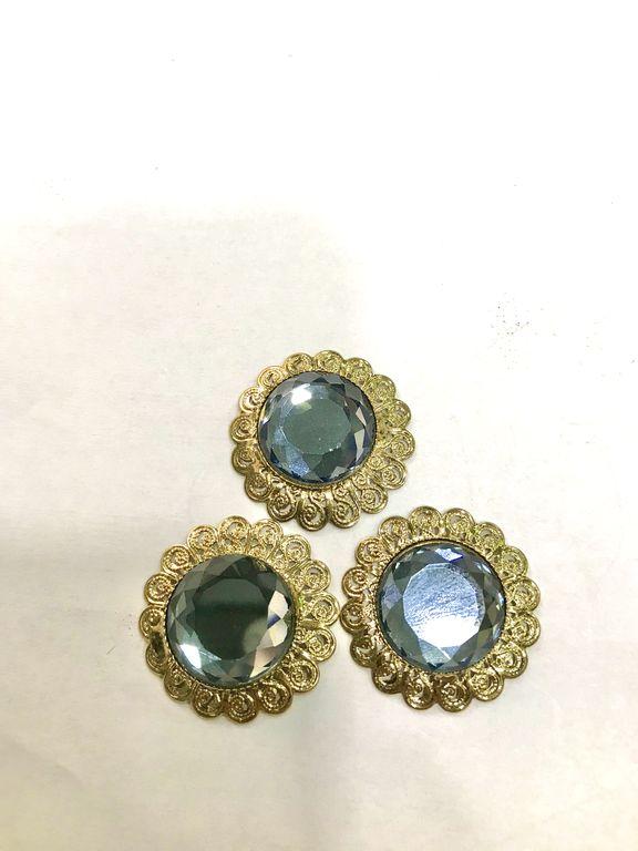 golden-color-sunflower-metal-embellishment