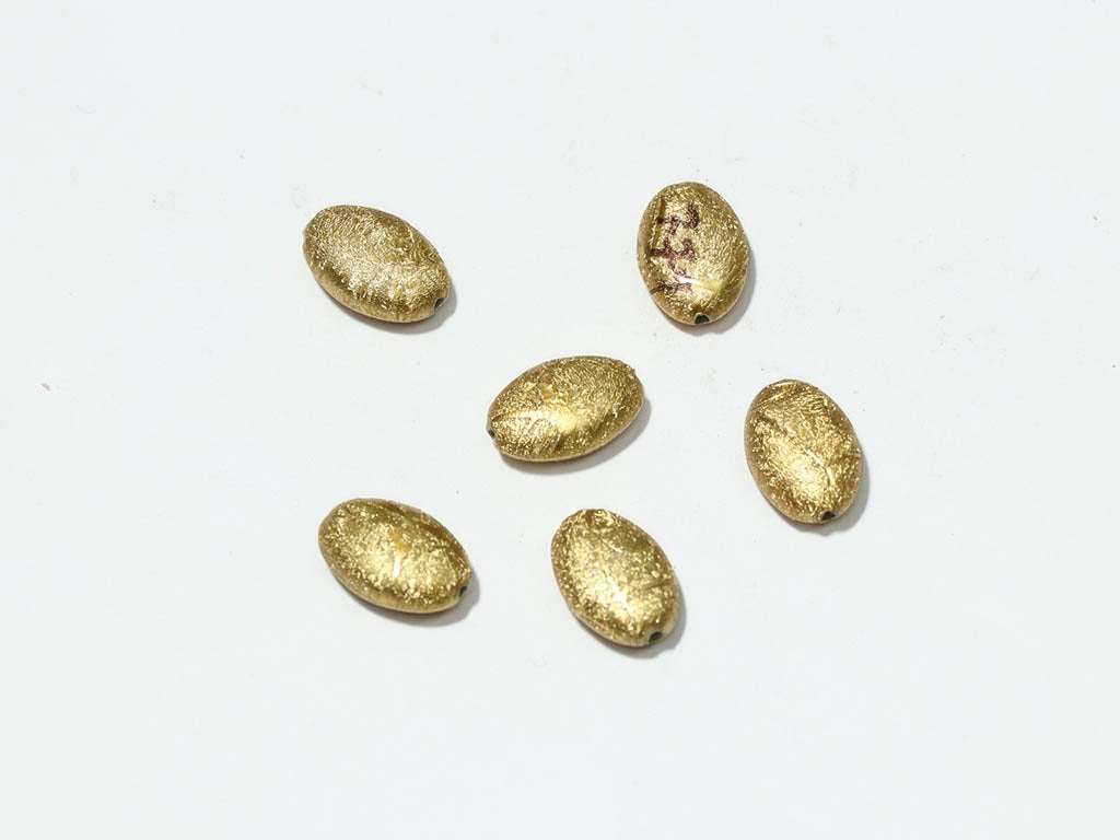 golden-designer-oval-plastic-beads-20x14-mm