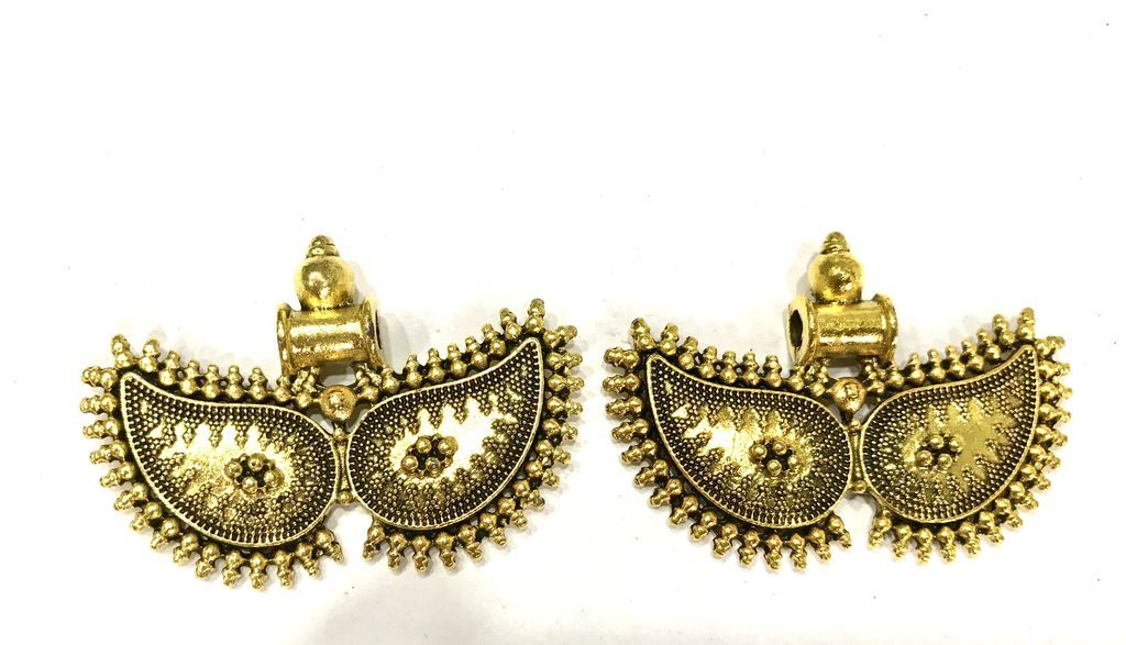 golden-eye-shaped-metal-penadant