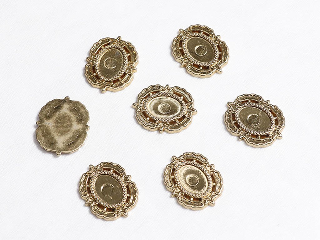golden-fancy-oval-plastic-beads-28x34-mm