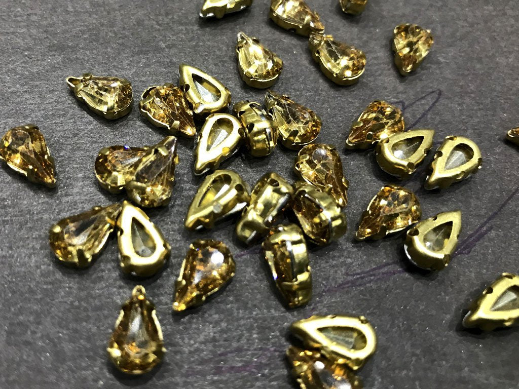 golden-lct-drop-resin-stones-with-catcher-10x6-mm