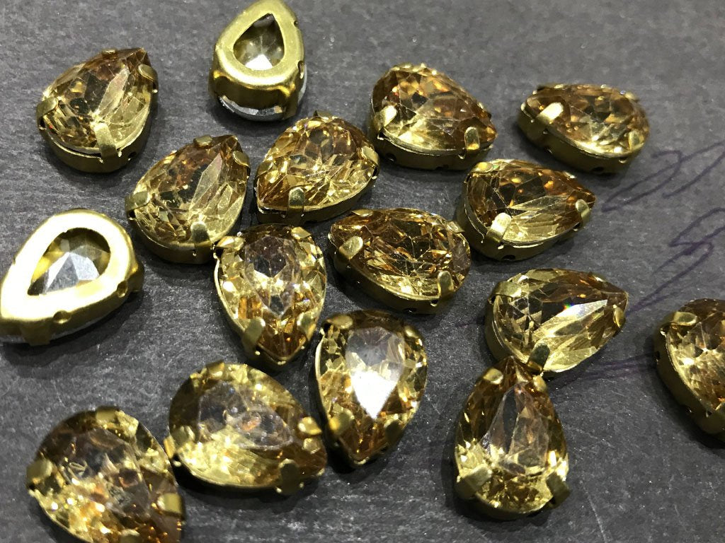 golden-lct-drop-resin-stones-with-catcher-14x10-mm