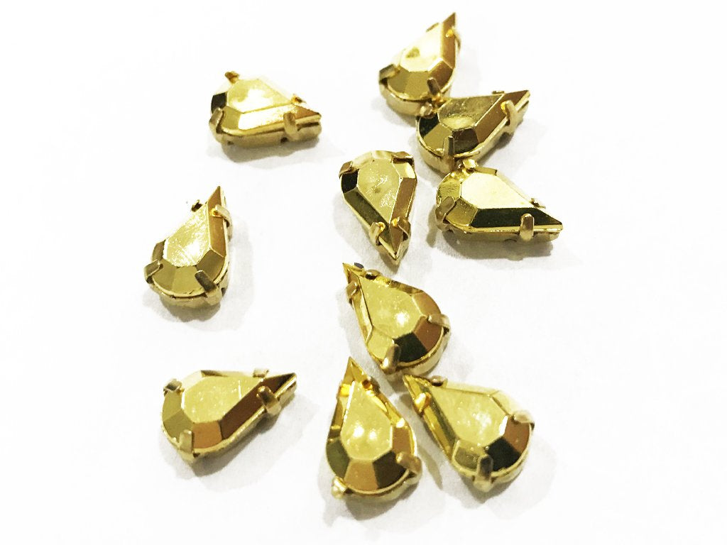 golden-matte-drop-resin-stones-with-catcher-15x7-mm