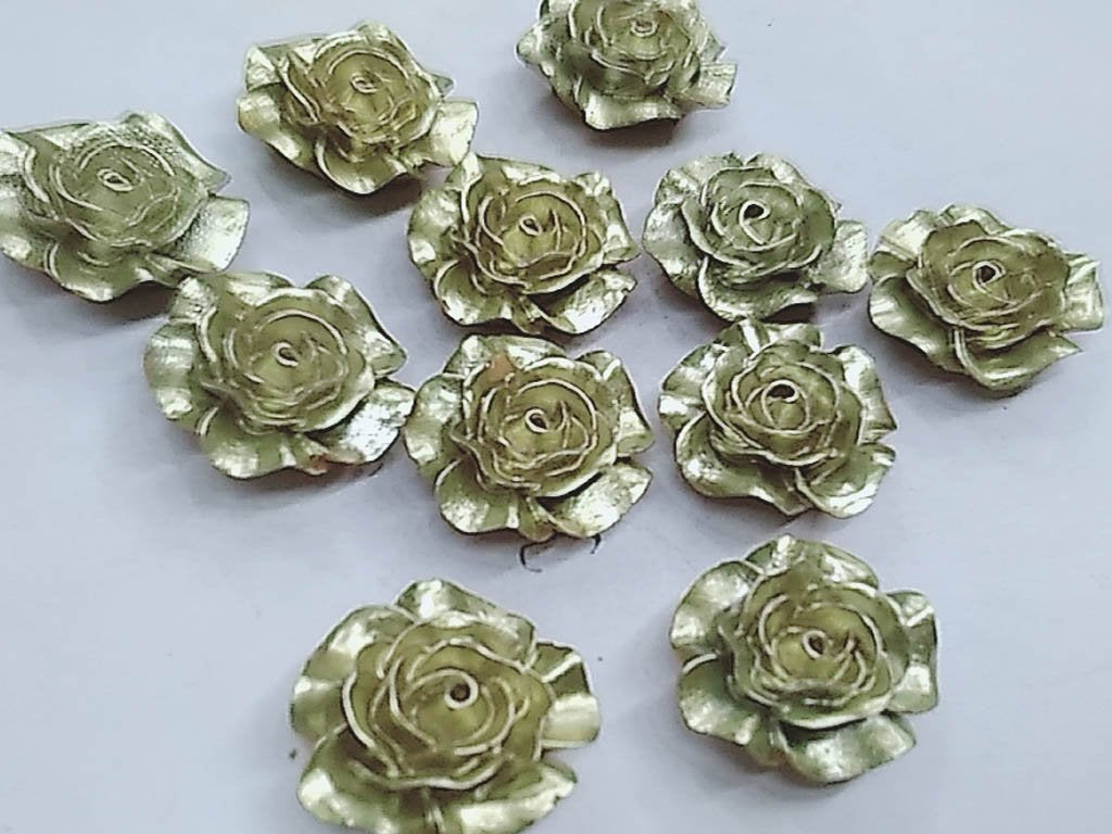 golden-matte-flower-plastic-stones-with-hole-28-mm