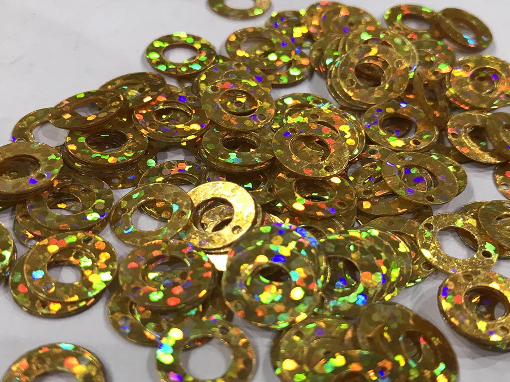 golden-metallic-circular-ring-plastic-sequins