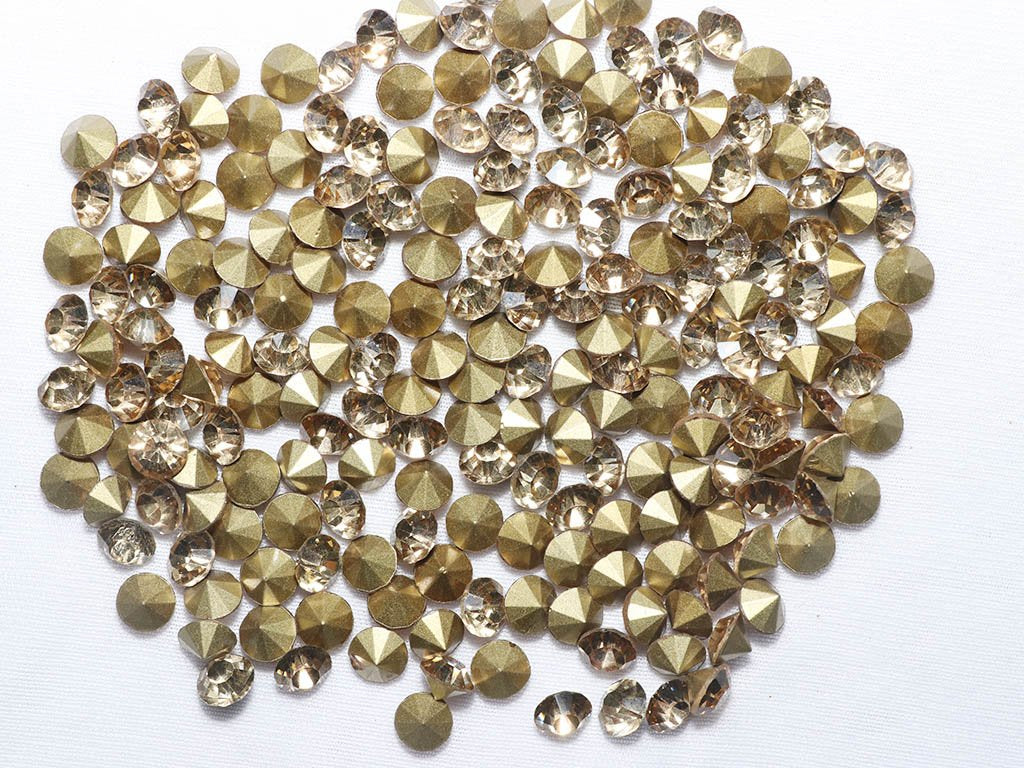 golden-octagonal-zircon-stones-38ss