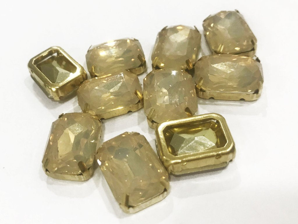 golden-opal-rectangular-resin-stones-with-catcher-18x13-mm