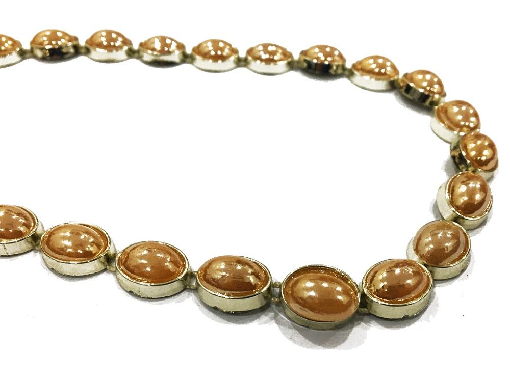 golden-oval-glass-stone-laces