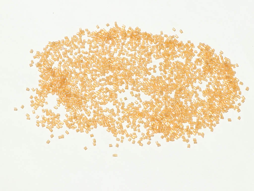 golden-transparent-2-cut-glass-seed-beads-2-mm