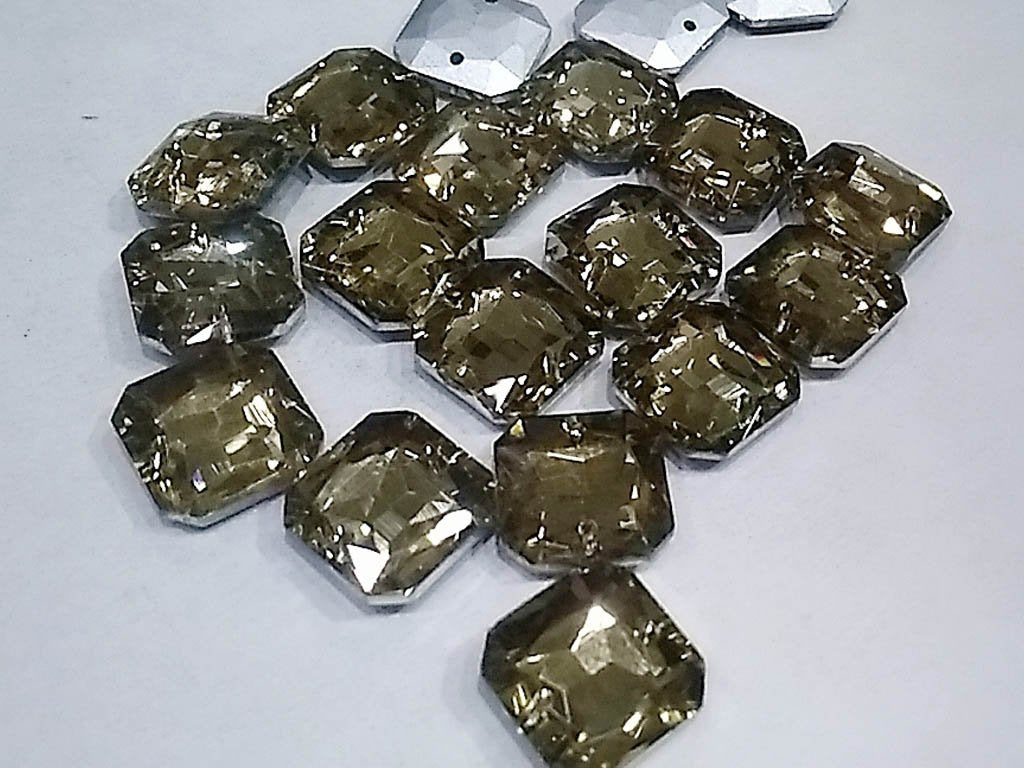golden-transparent-square-glass-stones-with-pointed-back-16x16-mm