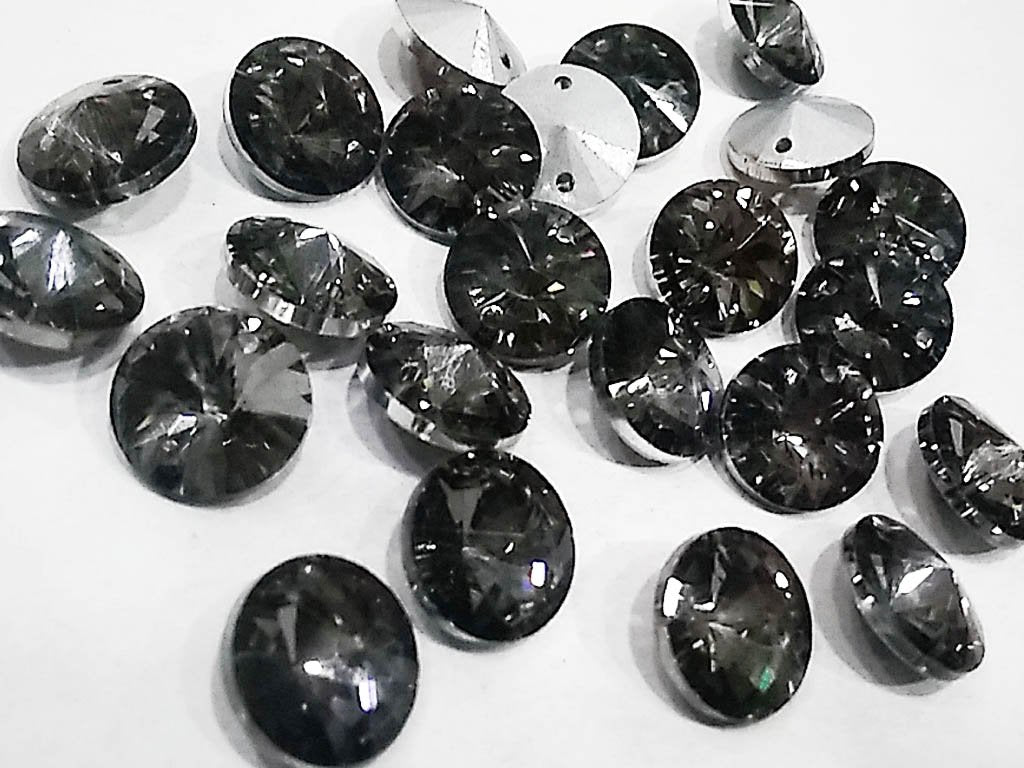 gray-circular-glass-stones-with-pointed-back
