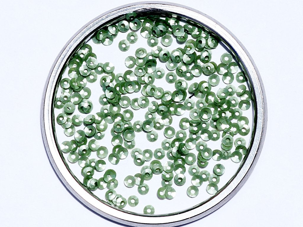 green-center-hole-bowl-plastic-sequins