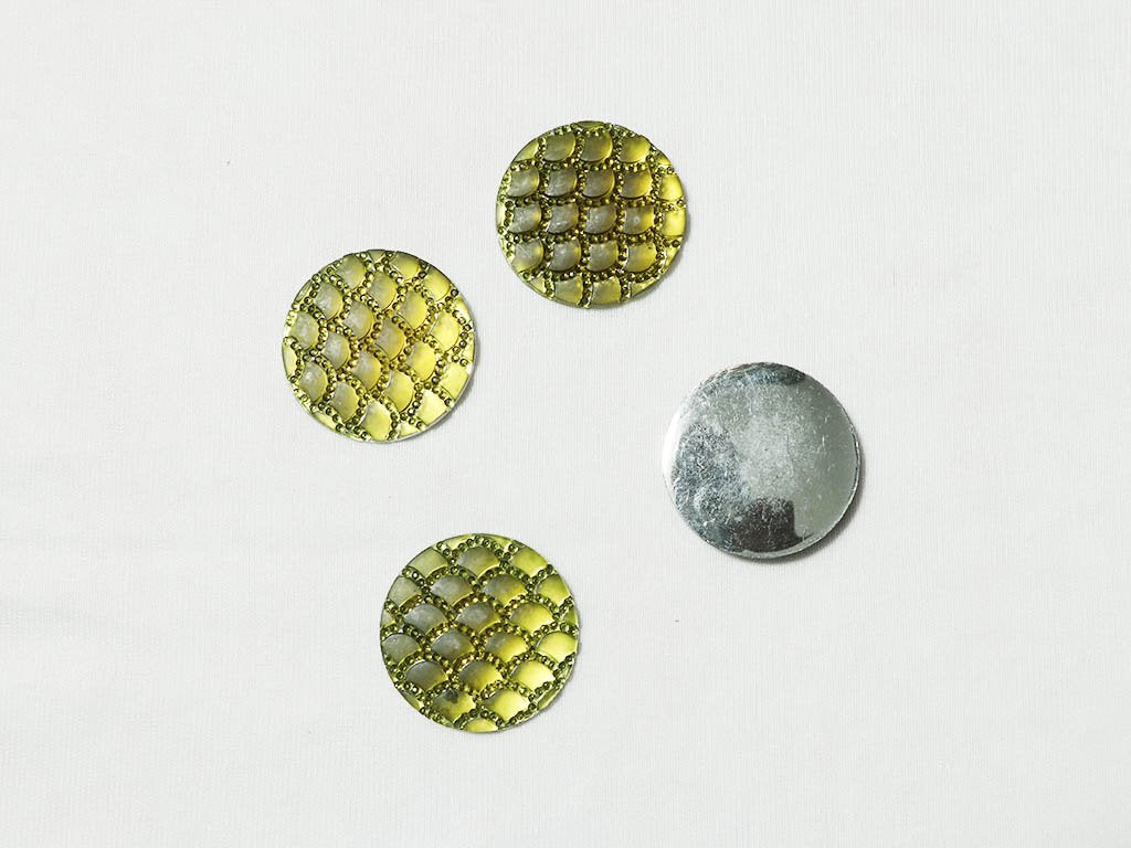 green-designer-circular-plastic-stones-35-mm