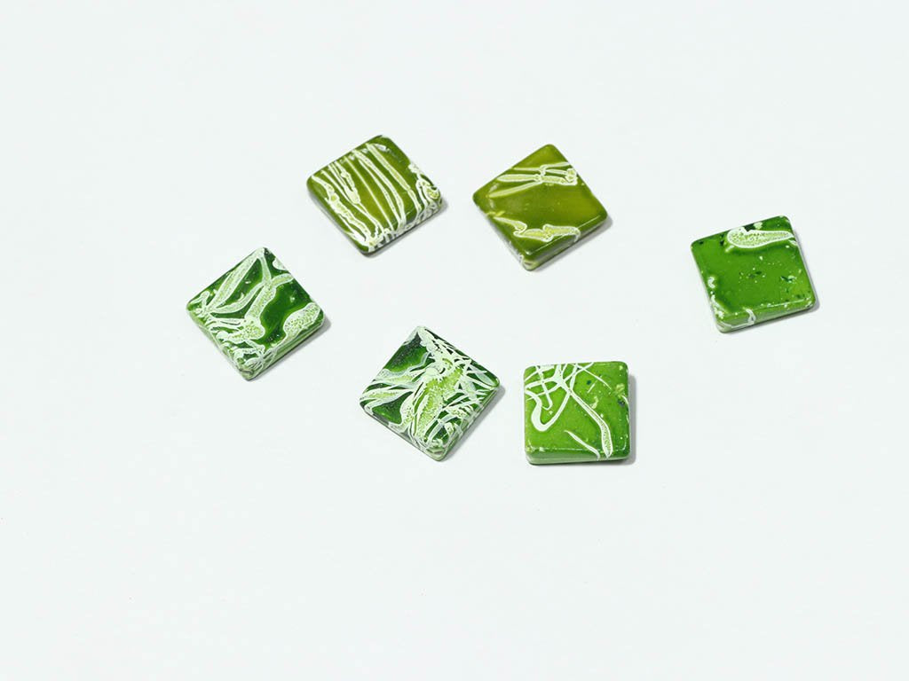 green-designer-square-plastic-beads-22x22-mm
