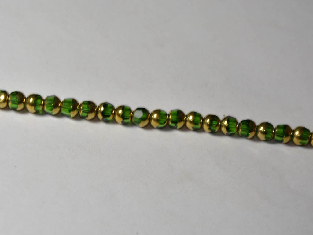 green-golden-designer-circular-glass-beads-8-mm