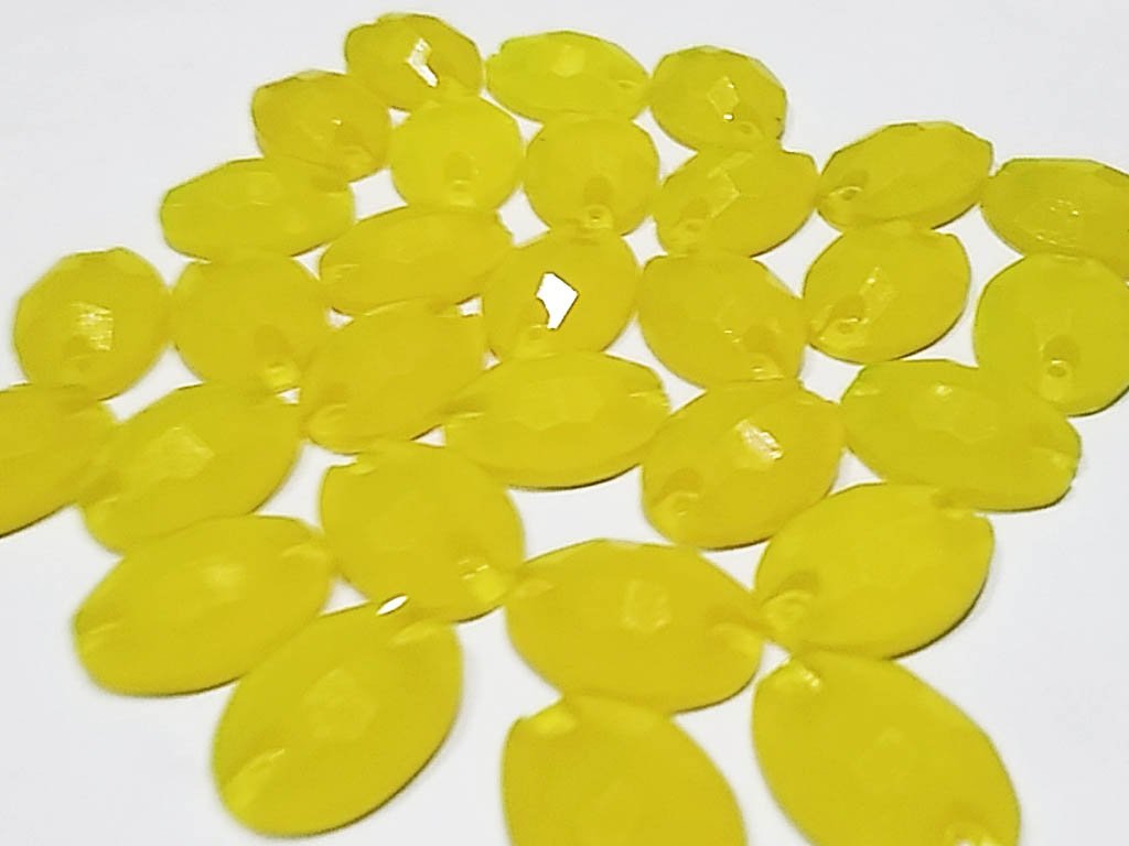 green-neon-oval-2-hole-plastic-stones-18x13-mm