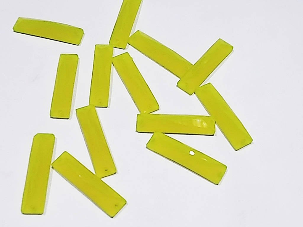 green-neon-rectangular-2-hole-plastic-stones-7x21-mm