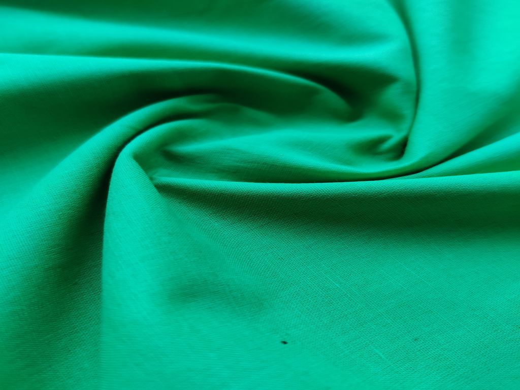 green-plain-cotton-fabric