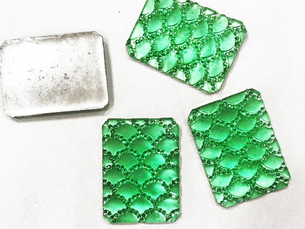 green-rectangular-resin-stones-30x40-mm