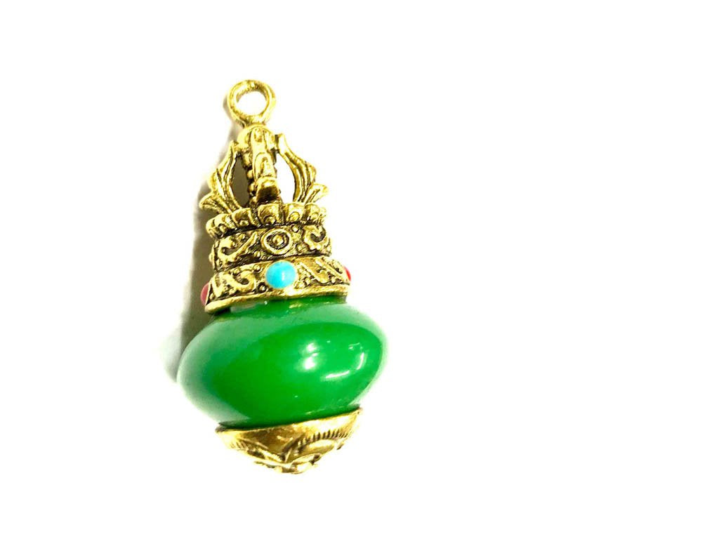 green-round-stone-pendant-with-designer-golden-cap