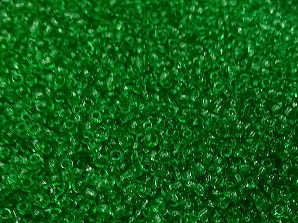 green-transparent-round-rocaille-glass-seed-beads