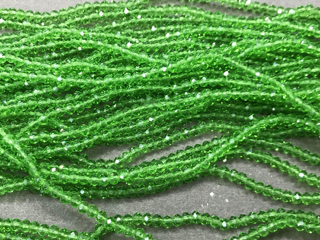 green-transparent-tyre-glass-crystal-beads-4-mm