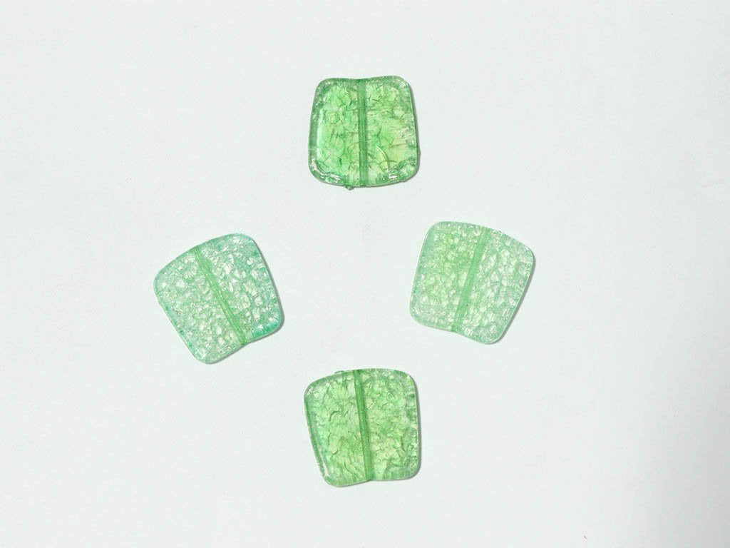 green-uneven-square-plastic-beads-28x28-mm