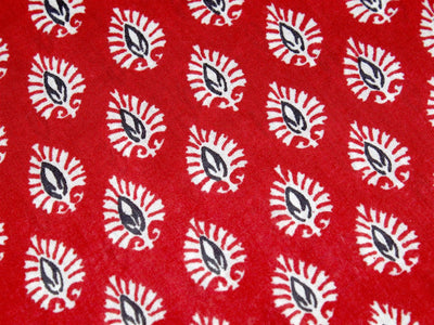 red-black-leaves-cotton-fabric-rp-d68-mb-c