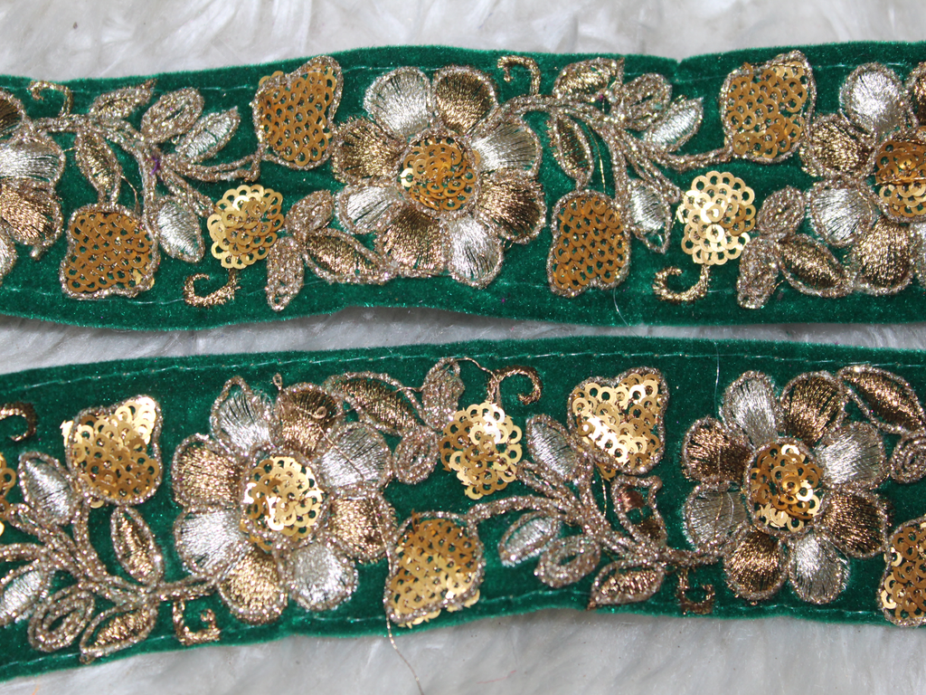 green-floral-gotawork-embroidered-border-km-cmf-008_5