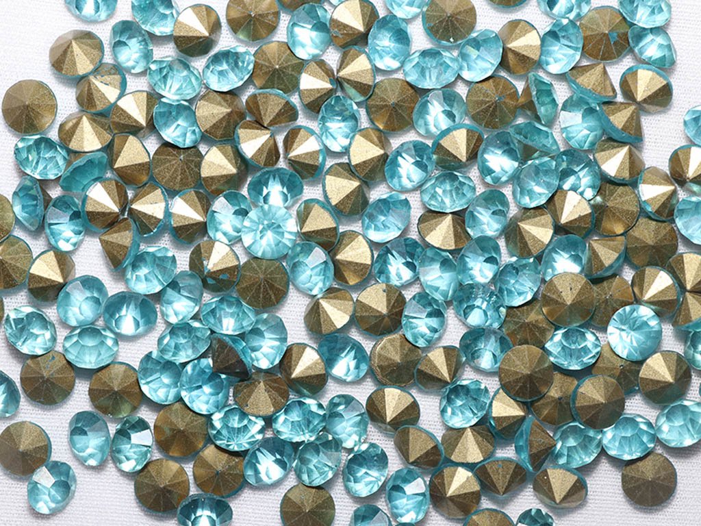 light-aqua-octagonal-zircon-stones-38ss