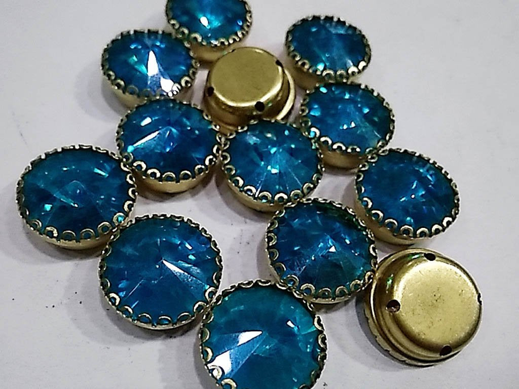 light-blue-circular-glass-stone-with-catcher-16-mm
