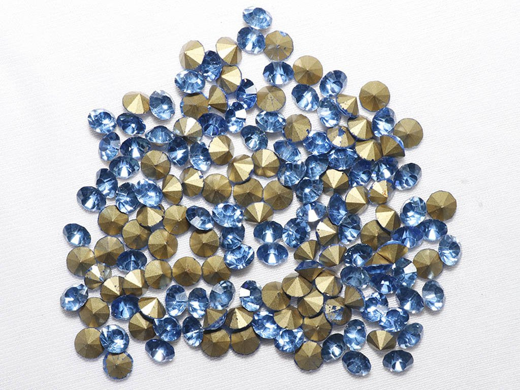 light-blue-octagonal-zircon-stones-38ss