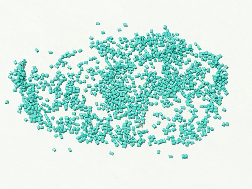 light-blue-silverline-2-cut-glass-seed-beads