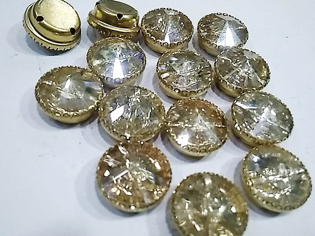 light-golden-circular-glass-stone-with-catcher-18-mm