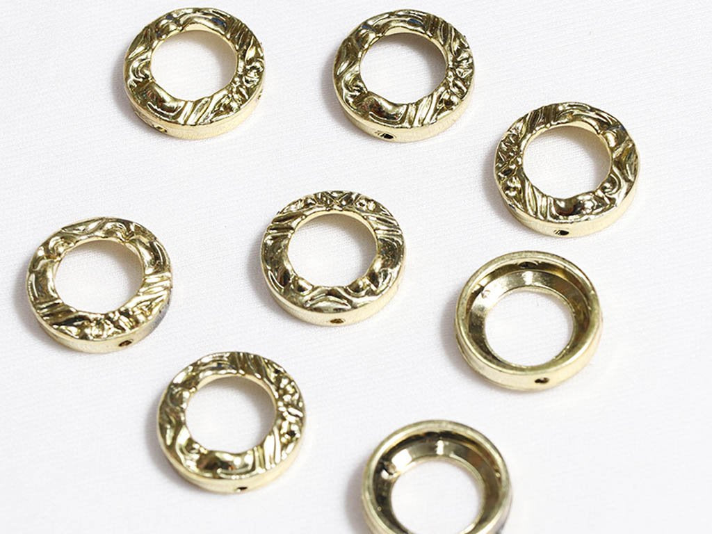 light-golden-circular-ring-plastic-beads-25-mm