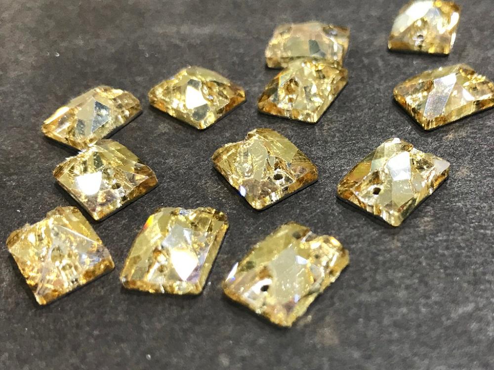 light-golden-rectangular-glass-stones-10x8-mm