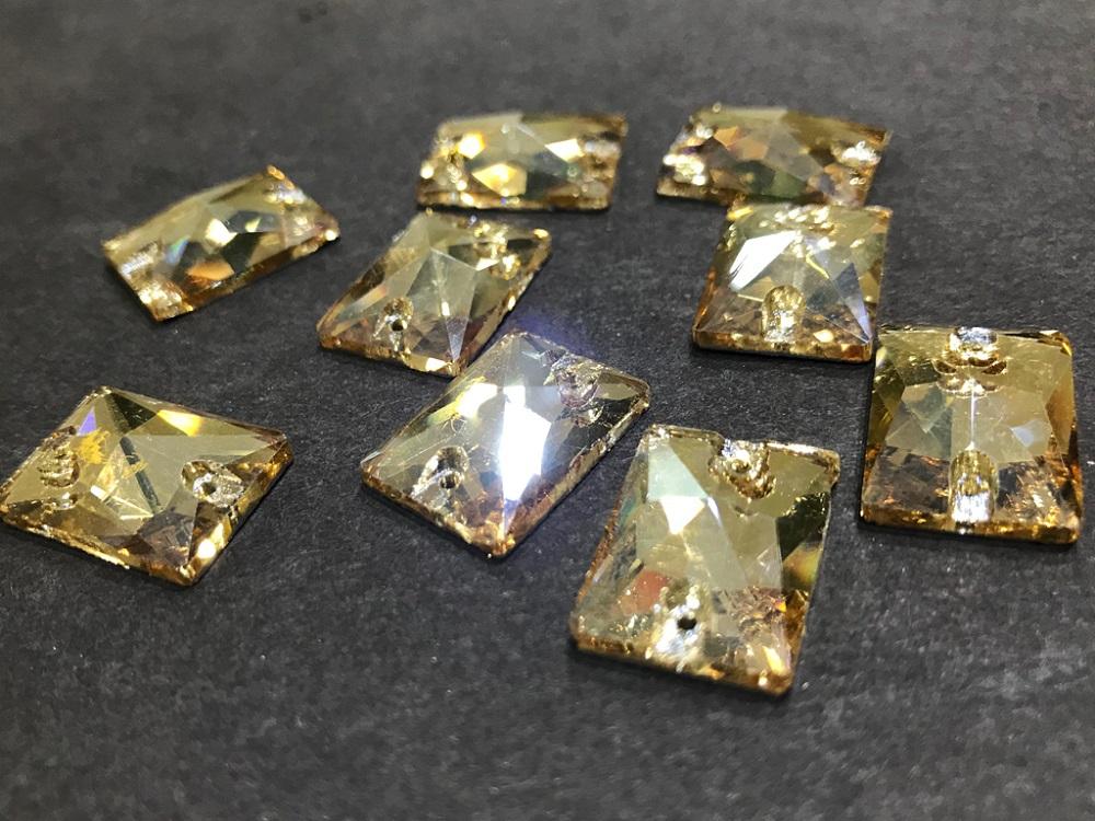 light-golden-rectangular-glass-stones-18x13-mm