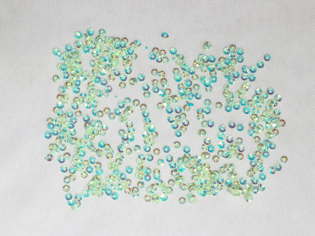 light-green-bowl-plastic-sequins-3-mm