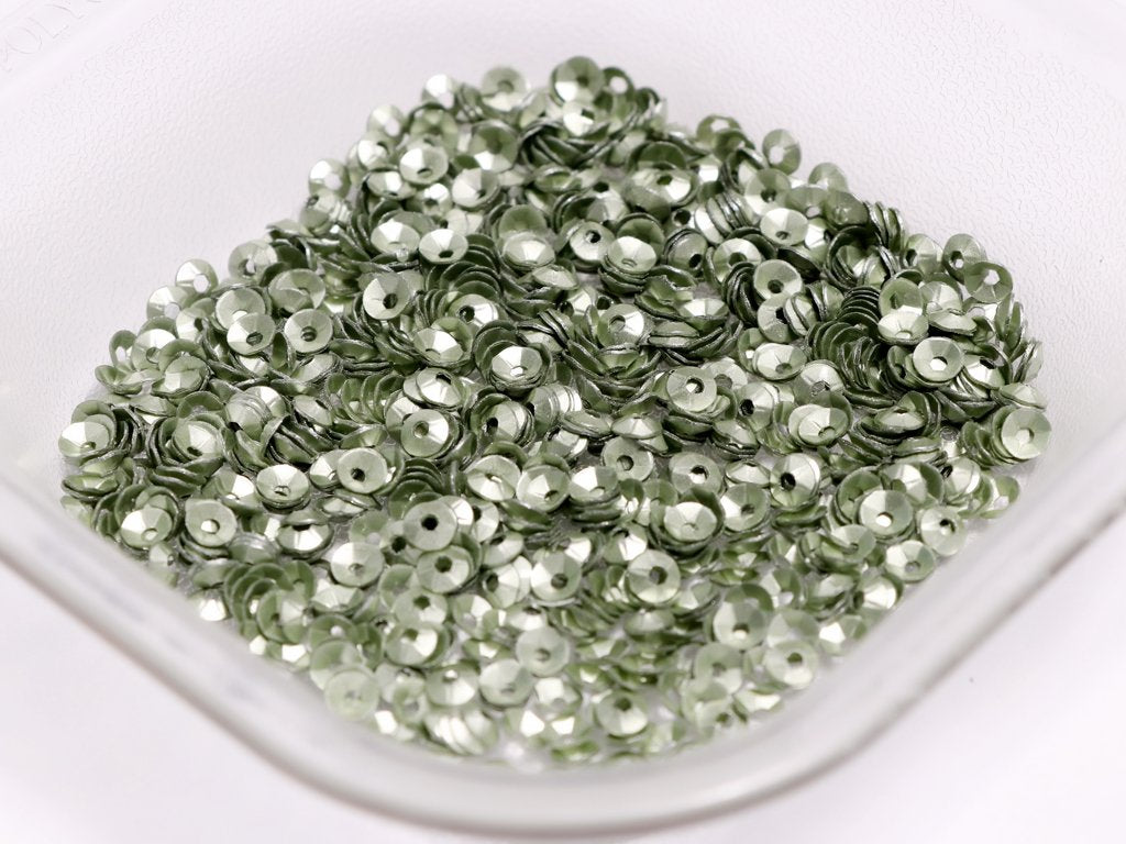 light-green-center-hole-bowl-plastic-sequins