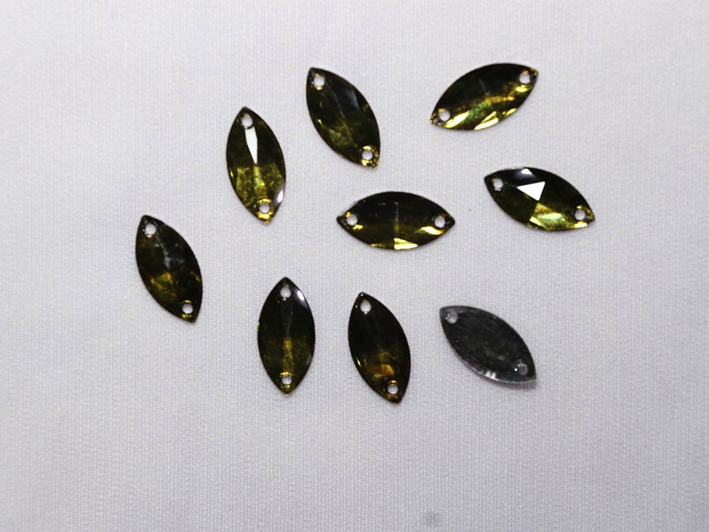 light-green-2-hole-eye-plastic-stones-9x18-mm
